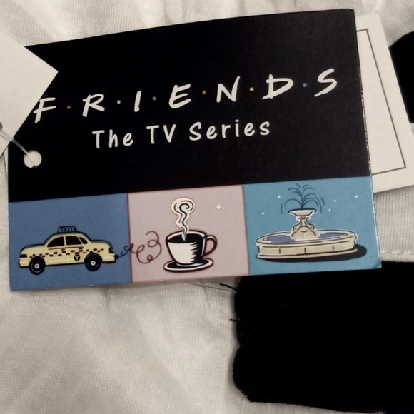 Friends top - Picture 3 of 4